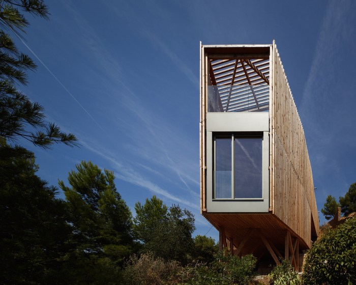 Desain rumah kayu modern